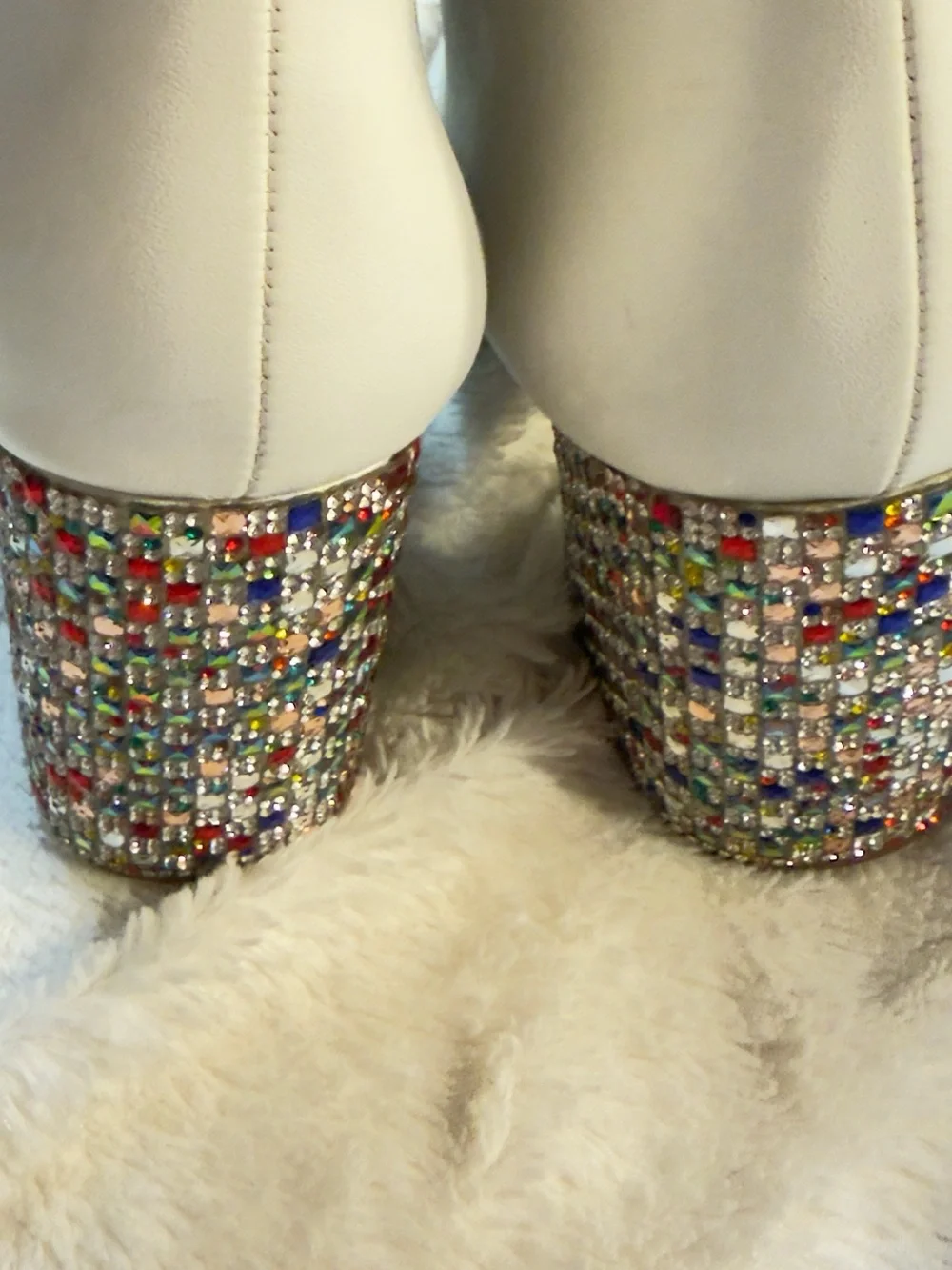 Betsey Johnson Kassie White Ankle Boots Size 8.5- New!